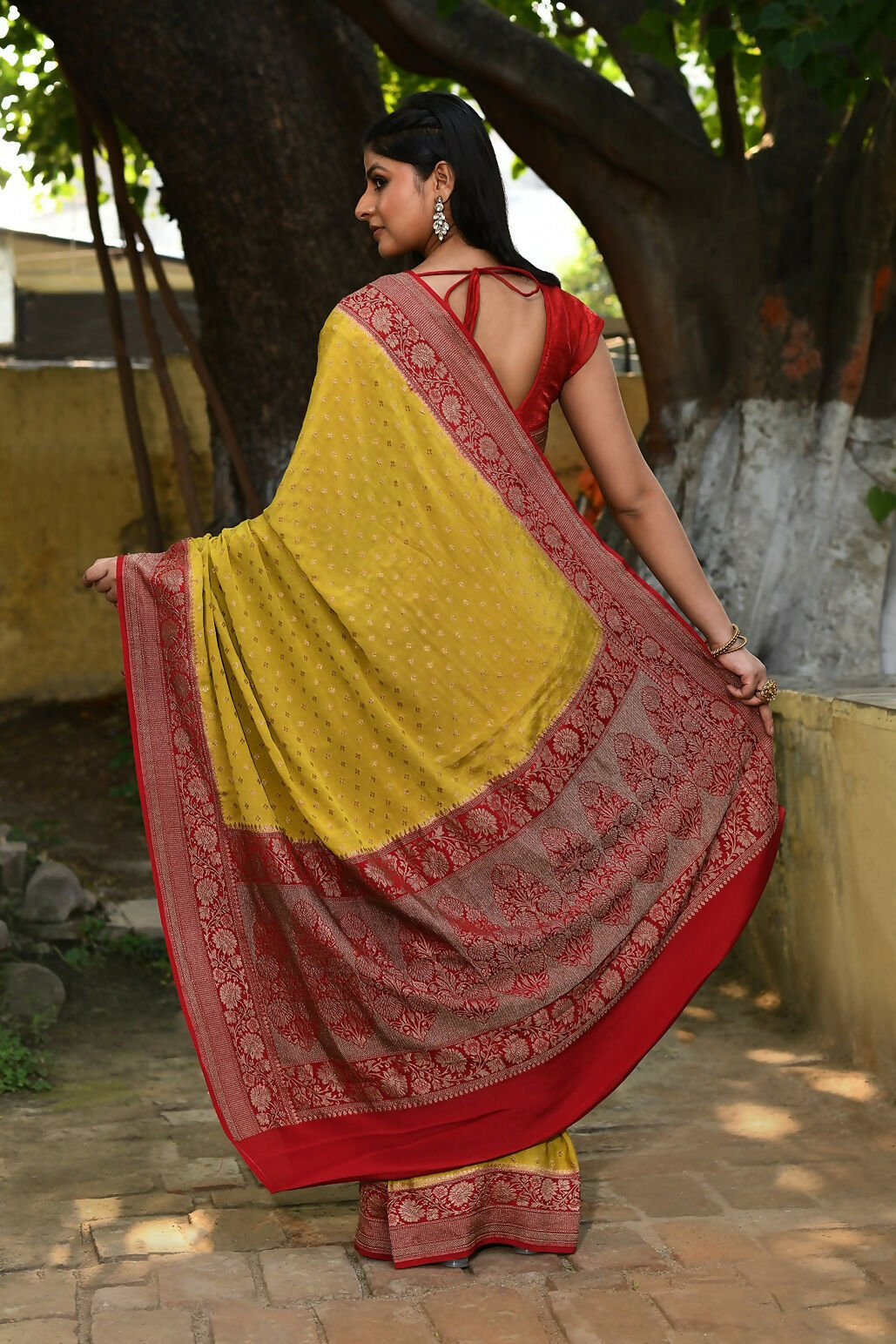 Joban Fashion Yellow Crepe Chiffon Pure Handloom Banarasi Silk Saree