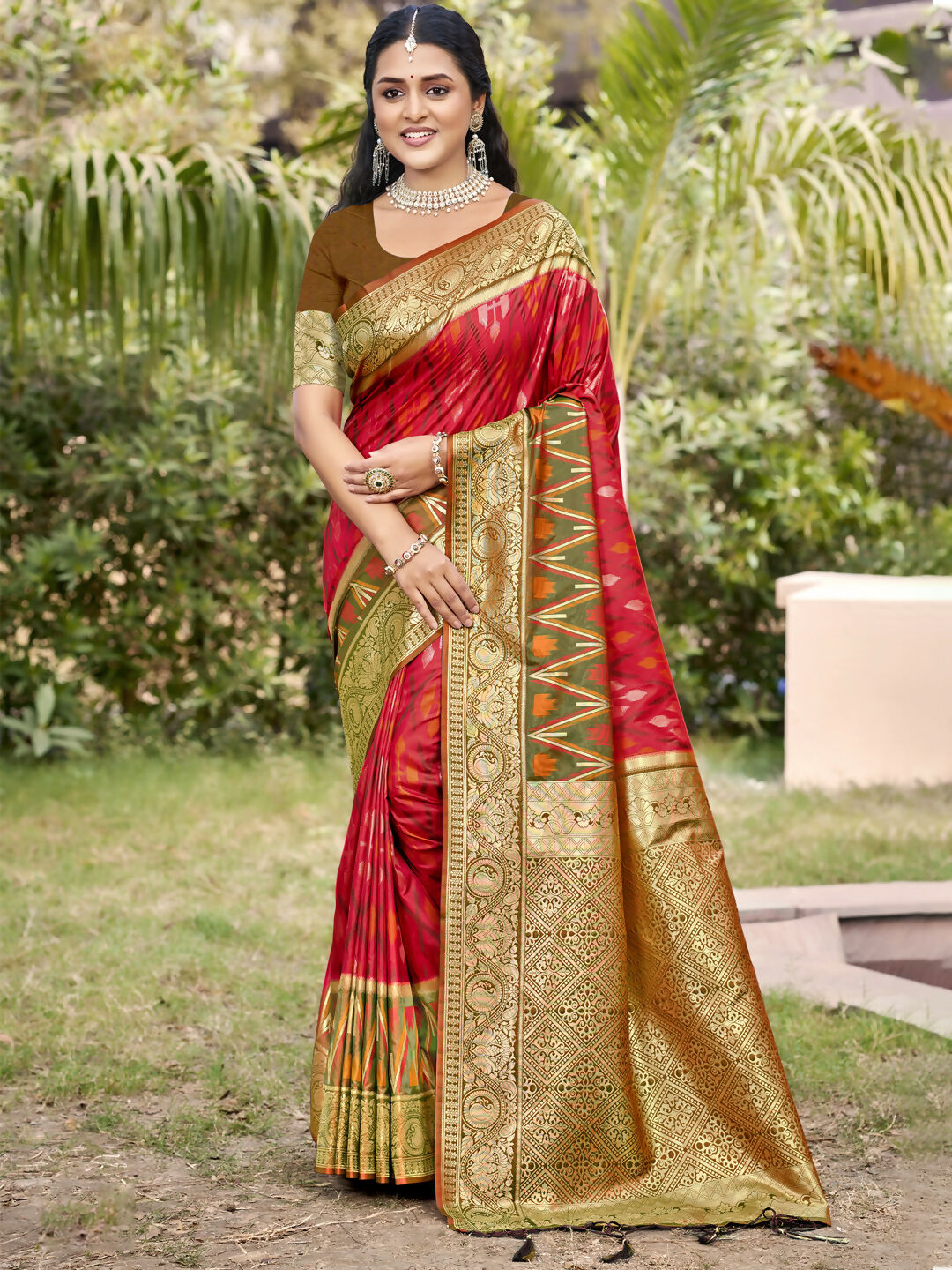 Astita Red Pochampally Silk Saree - Distacart