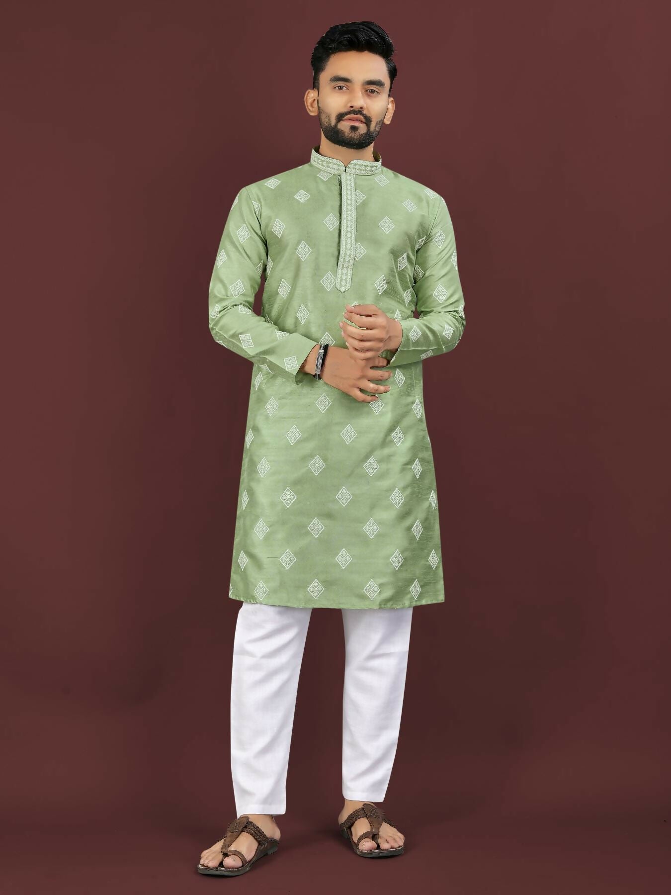 Anaita Green Embroidered Silk Straight Kurta - Distacart