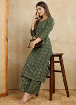 Thumbnail for Prazu Fashion Green Printed Cotton Blend Kurta Pant Set - Distacart