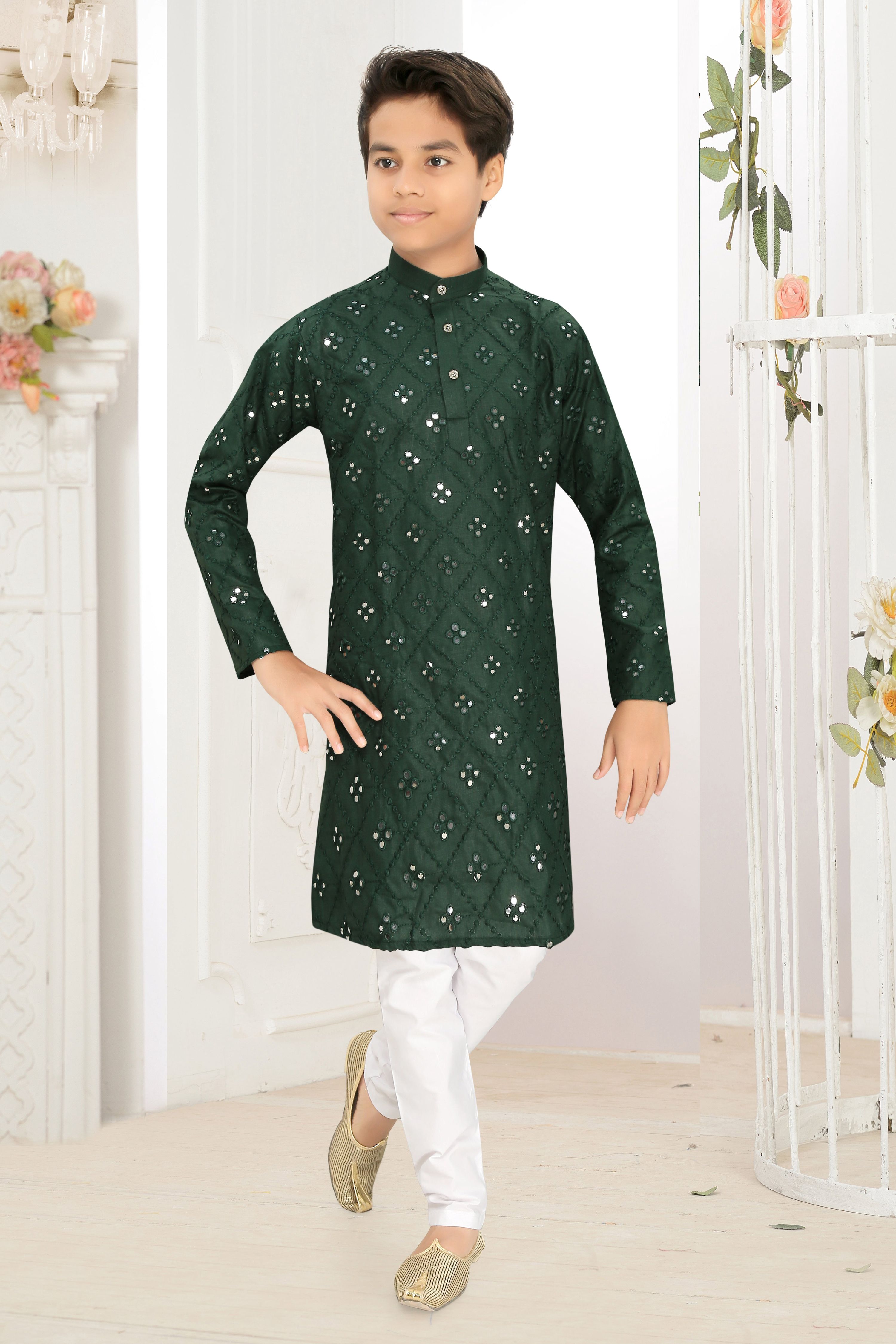 Neera Trendz Green Cotton Blend Mirror Work Kid's Kurta With Pyjama