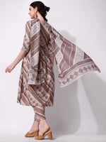 Thumbnail for Nayra Cut Embroidered Kurta With Pant And Dupatta Set, Multicolor - Hiral Fashion - Distacart