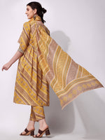 Thumbnail for Nayra Cut Embroidered Kurta With Pant And Dupatta Set, Multicolor - Hiral Fashion - Distacart