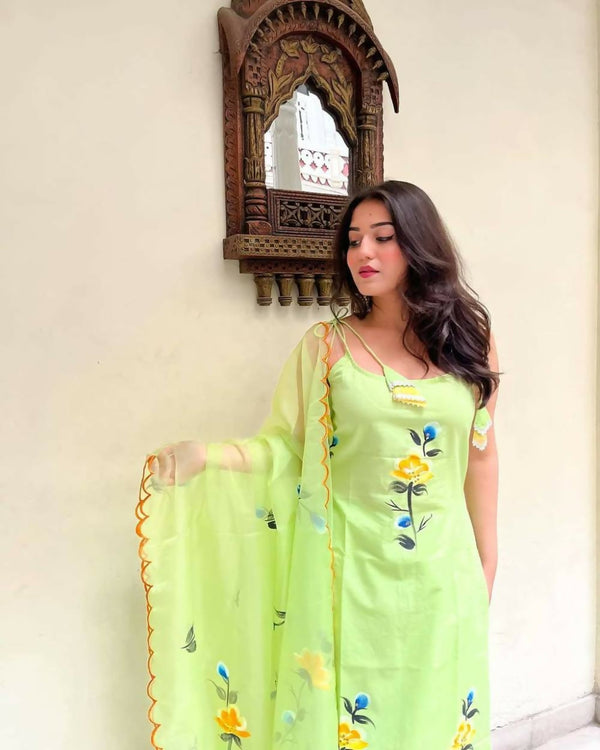 Divine Drape Women's Viscose Printed Straight Kurta Pant With Dupatta - Green