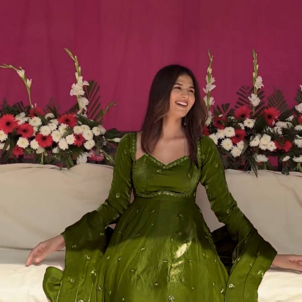 Prazu Fashion Mehendi Fendy Silk Thread Sequence Anarkali Suit