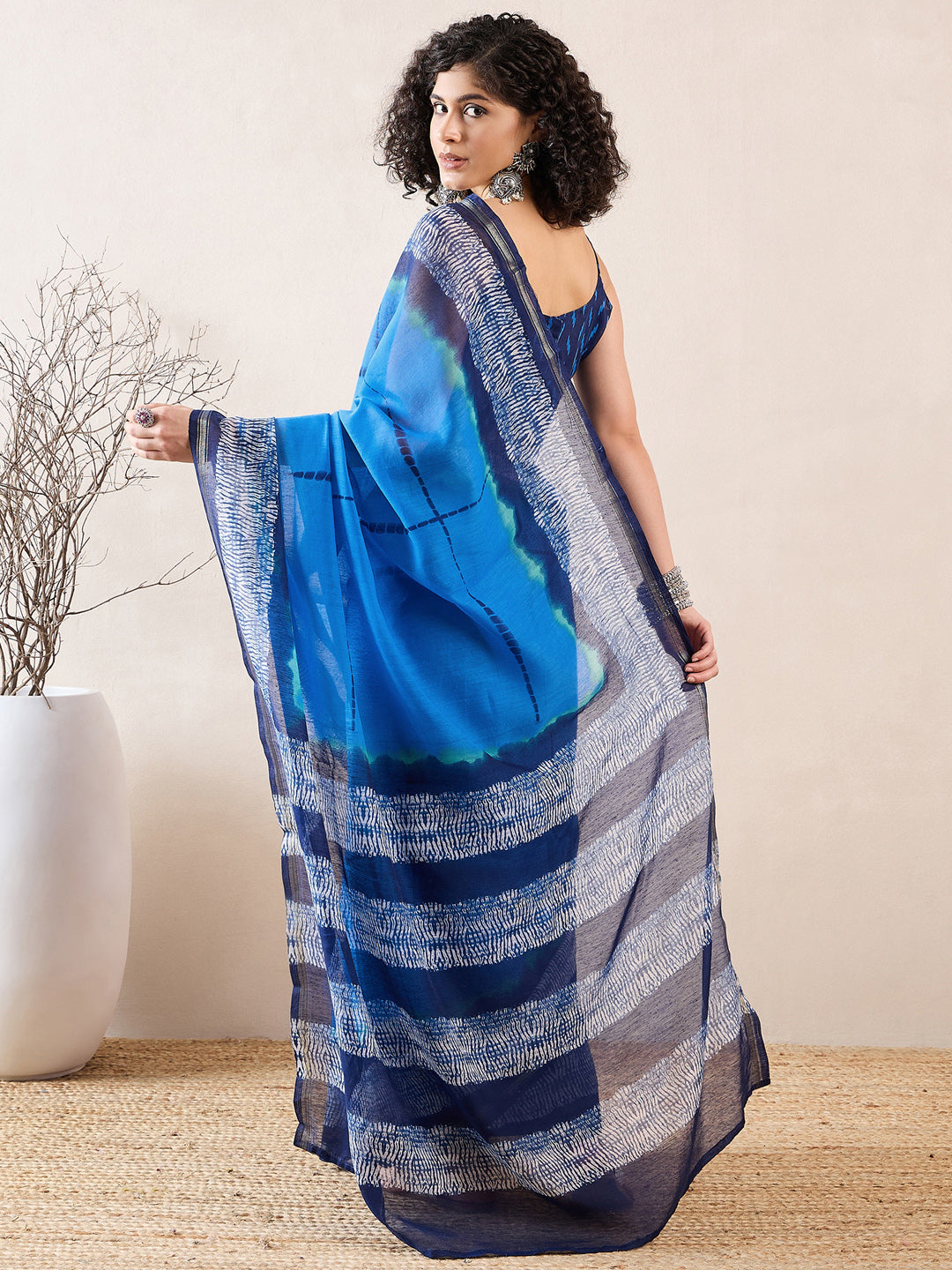 NOZ2TOZ Women's Cotton Blend Navy Blue Printed Celebrity Saree With Blouse Piece - Distacart