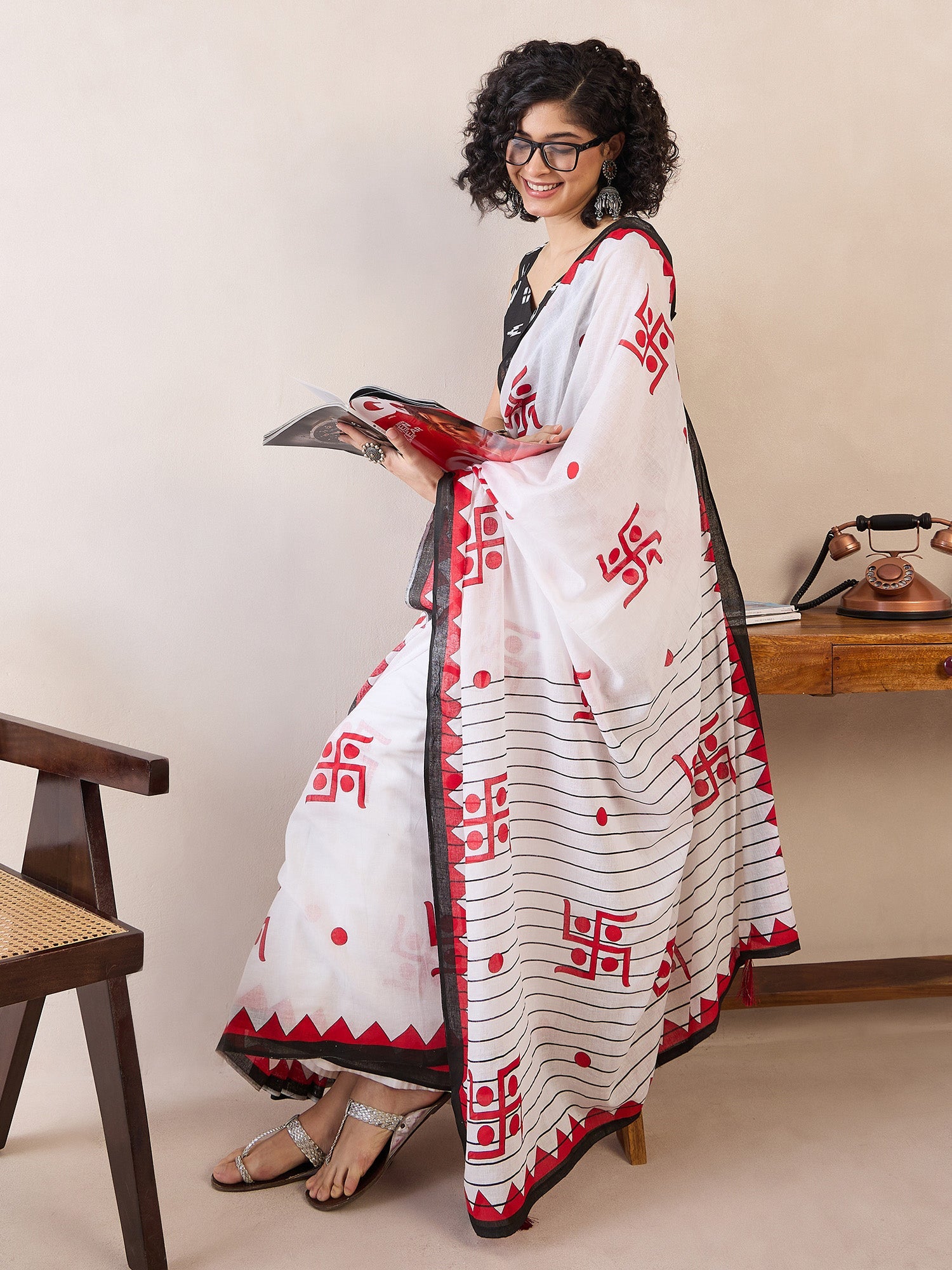 NOZ2TOZ Women's Cotton White Printed Ready to Wear With Blouse Piece - Distacart
