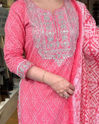 Thumbnail for Malishka Women's Pink Cotton Bandhani Printed & Embroidery Kurta Set With Dupatta - Distacart
