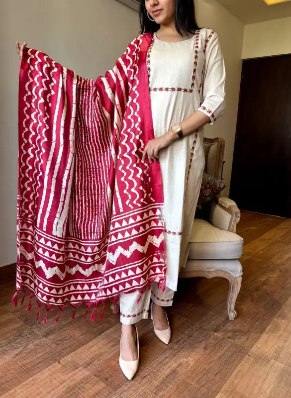Malishka Women's Red Pure Cotton Embroidery Kurta Pant Set With Dupatta - Distacart