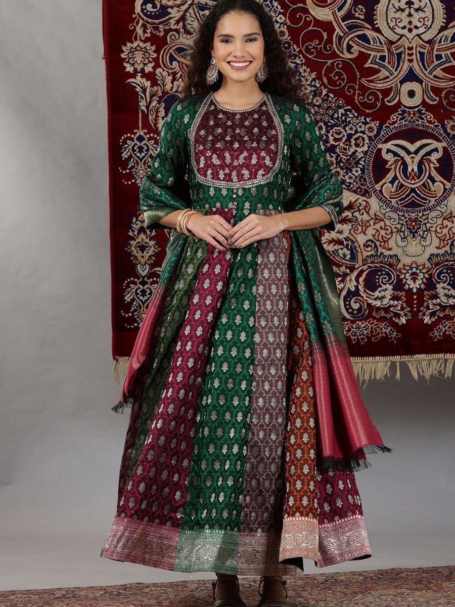 AURELIA Women Ethnic Motifs Printed Maxi Dress