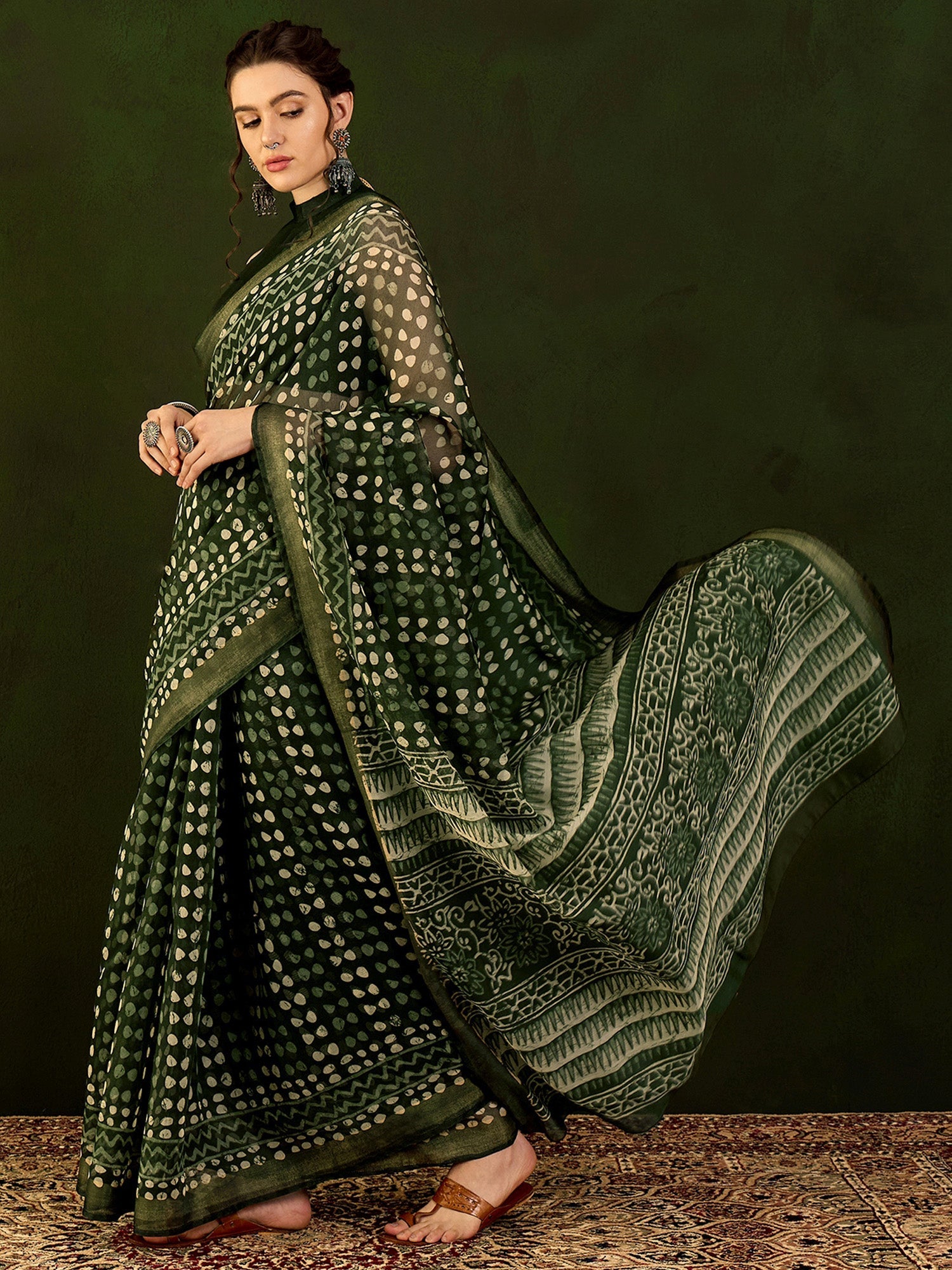 NOZ2TOZ Women's Cotton Linen Green Printed Designer Saree With Blouse Piece - Distacart