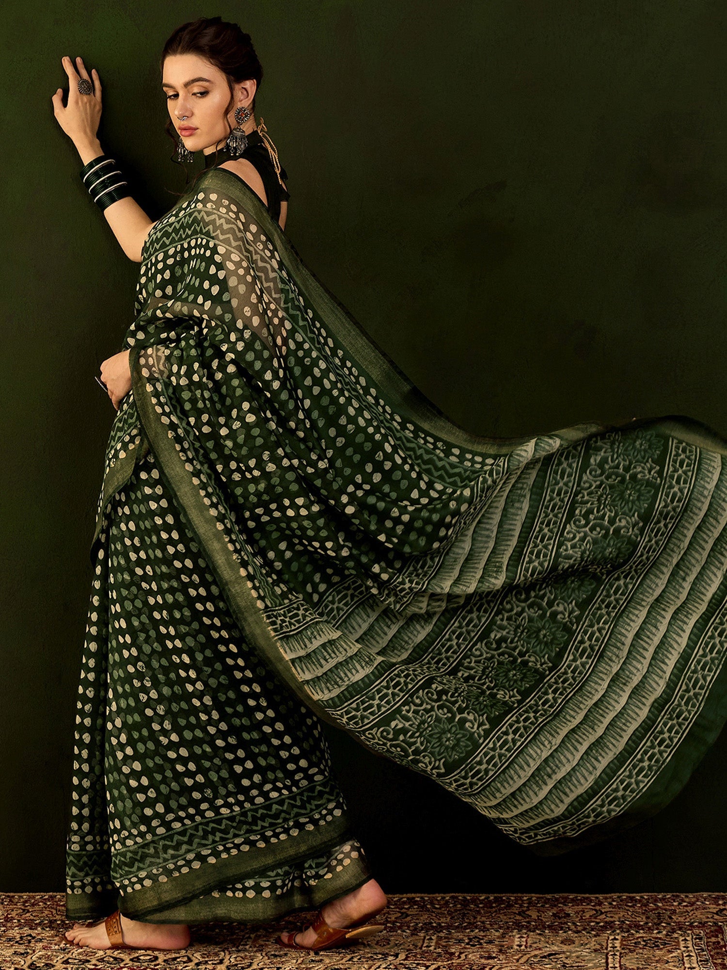 NOZ2TOZ Women's Cotton Linen Green Printed Designer Saree With Blouse Piece - Distacart