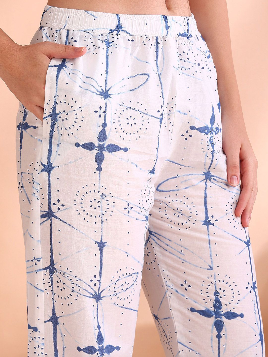 Ode by House of Pataudi Geometric Printed V-Neck Pure Cotton Straight Kurta With Trouser - Distacart