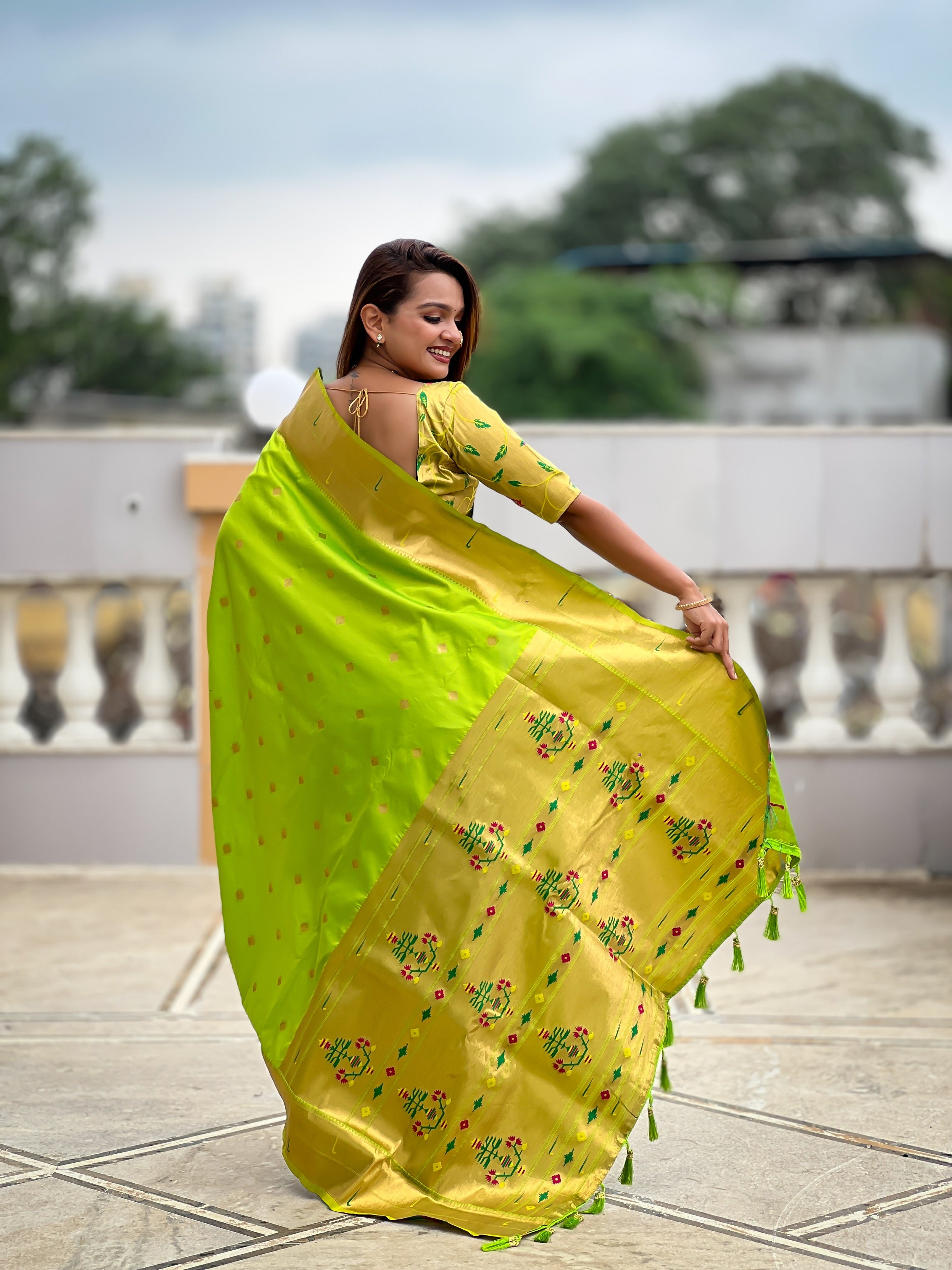 Vedant Vastram Soft Litchi Silk Paithani Jacquard Saree - Parrot - Dista