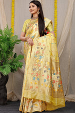 Thumbnail for Anaita Cream Woven Design Pure Silk Banarasi Saree With Blouse - Distacart