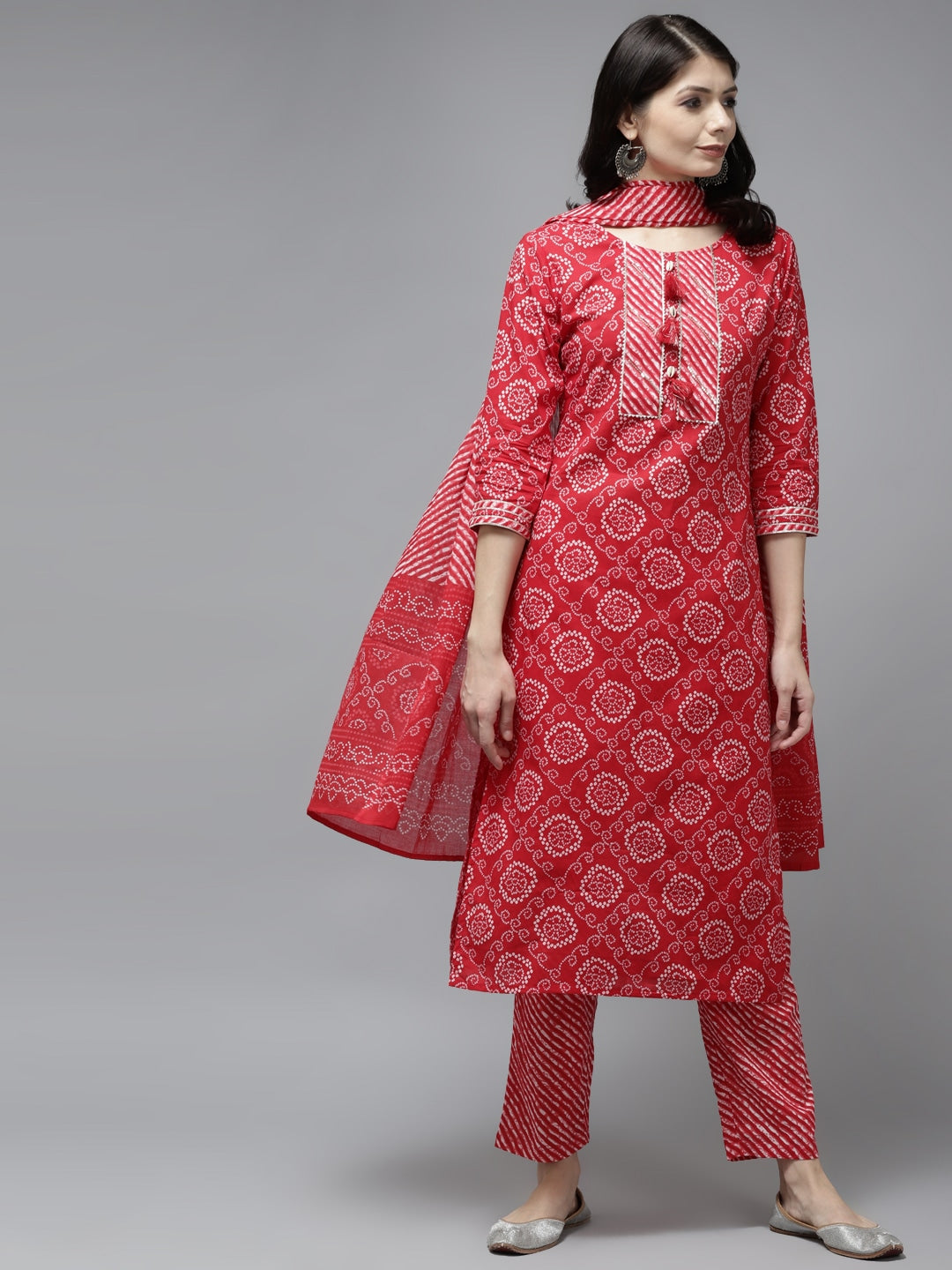 Yufta Red Bandhani Embroidered Dupatta Set