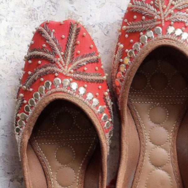 Desi Colour Women Indian Ethnic Footwear-Red Half Wheel - Distacart