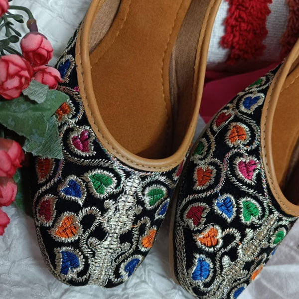 Desi Colour Women Indian Ethnic Footwear-Black Multi Floral - Distacart