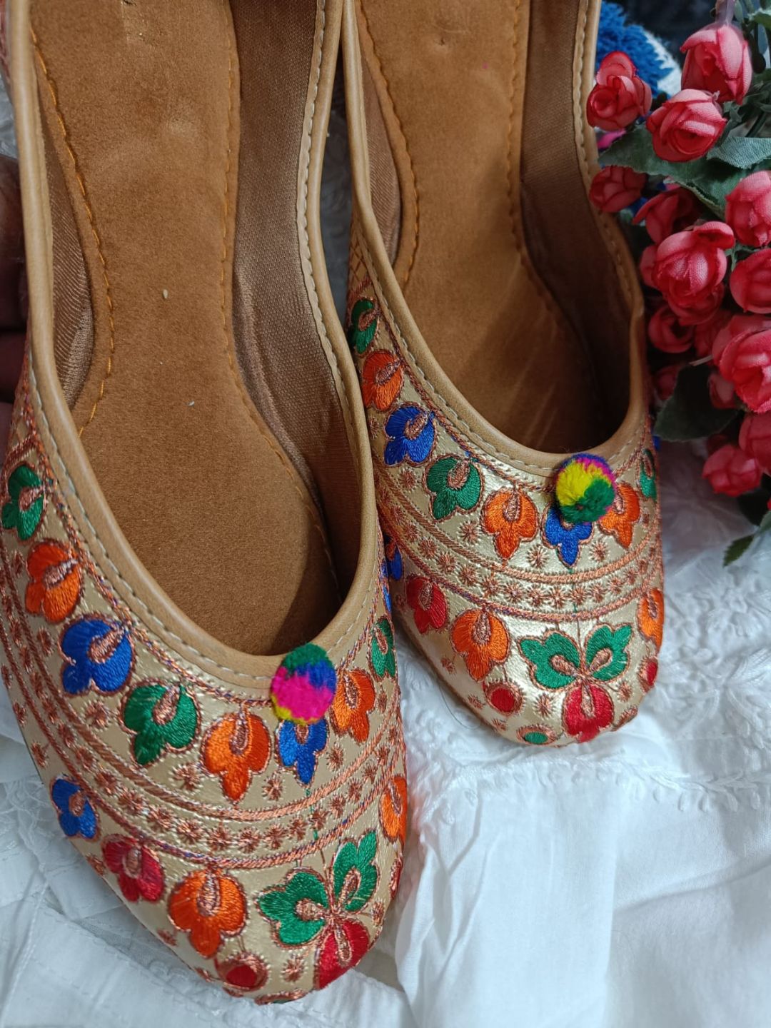 Desi Colour Women Indian Ethnic Footwear-Colour Wave - Distacart