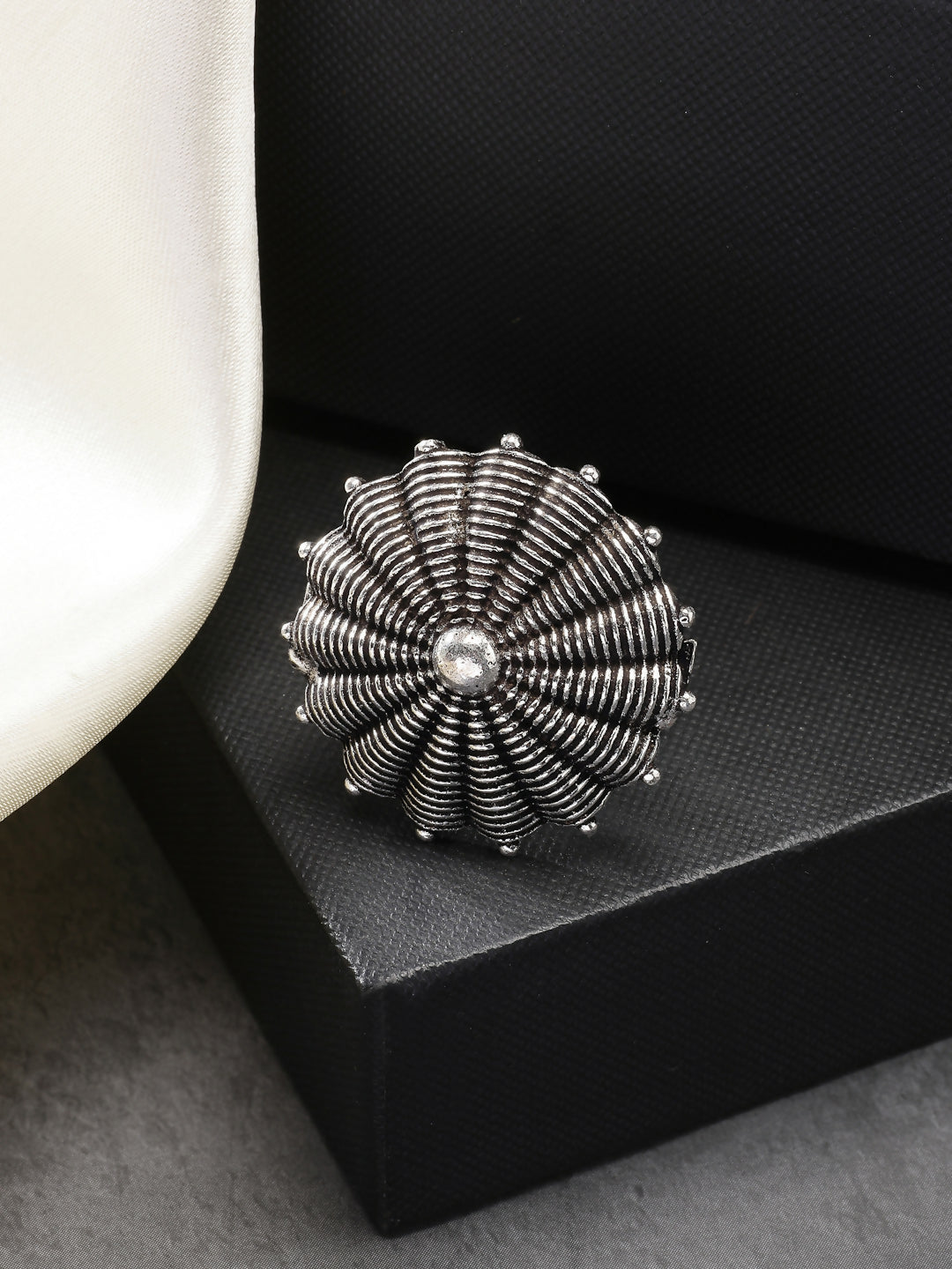 NVR Women's Silver-Toned Floral Shape Adjustable Finger Ring - Distacart