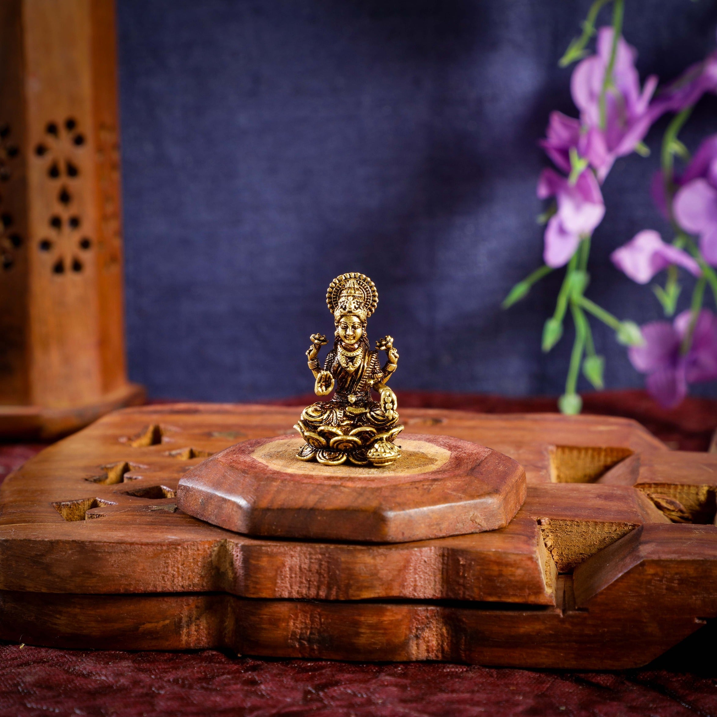 Sri Rudra Lotus L.G Primium (SR 02955) - Distacart