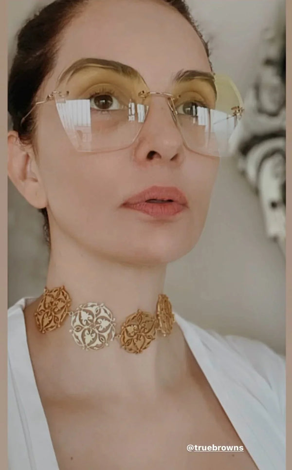 trueBrowns Gold-Polished Leaf Choker