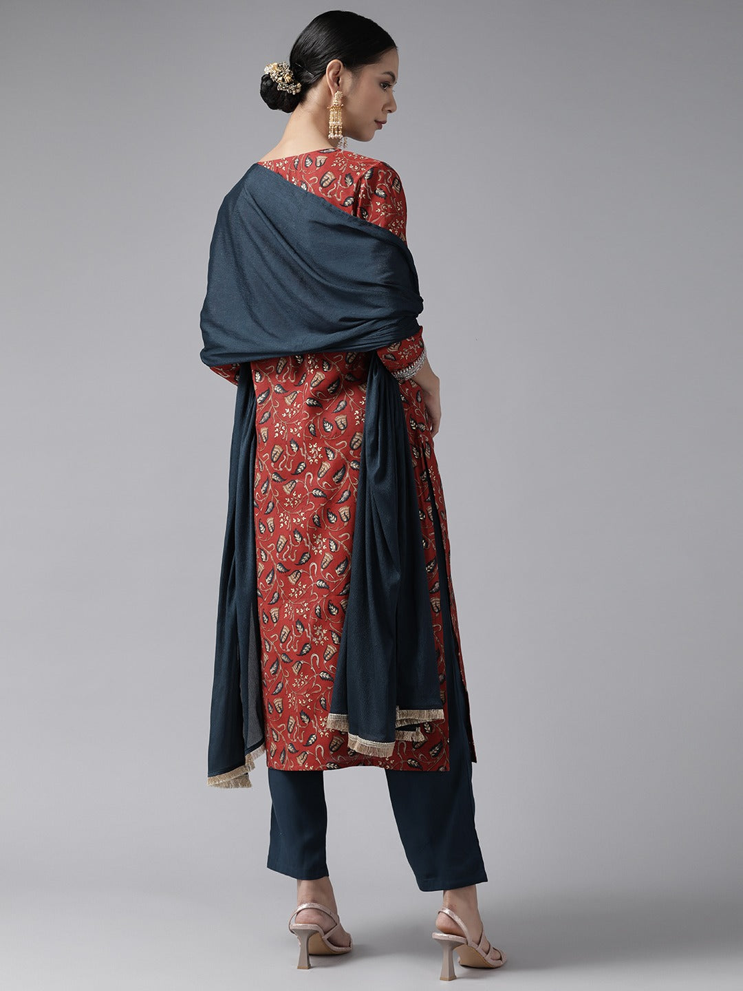Yufta Rust Thread Work Dupatta Set - Distacart