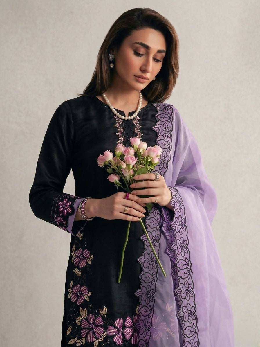 Teeya Creation Women'S Fancy Stylish Heavy Embroidery Sequence Work With Rivet Moti Work Kurta Set - Dista