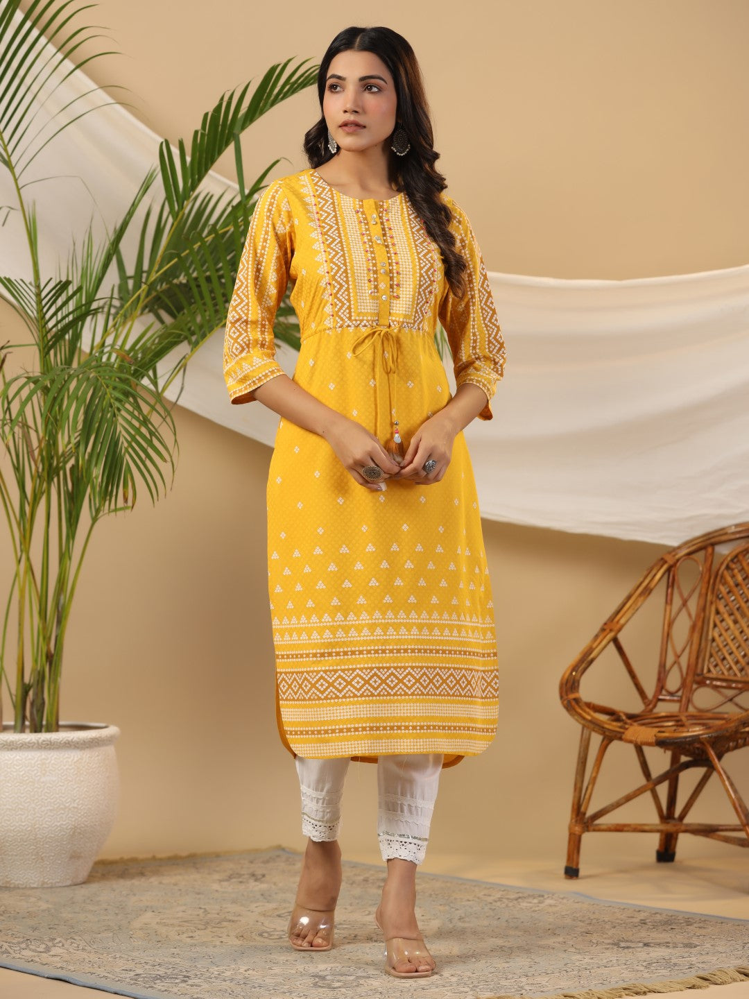 Juniper The Madhubala Women Mustard Geometric Printed Rayon Kurta With Contrast Beadwork Sequins & Tassels - Distacart