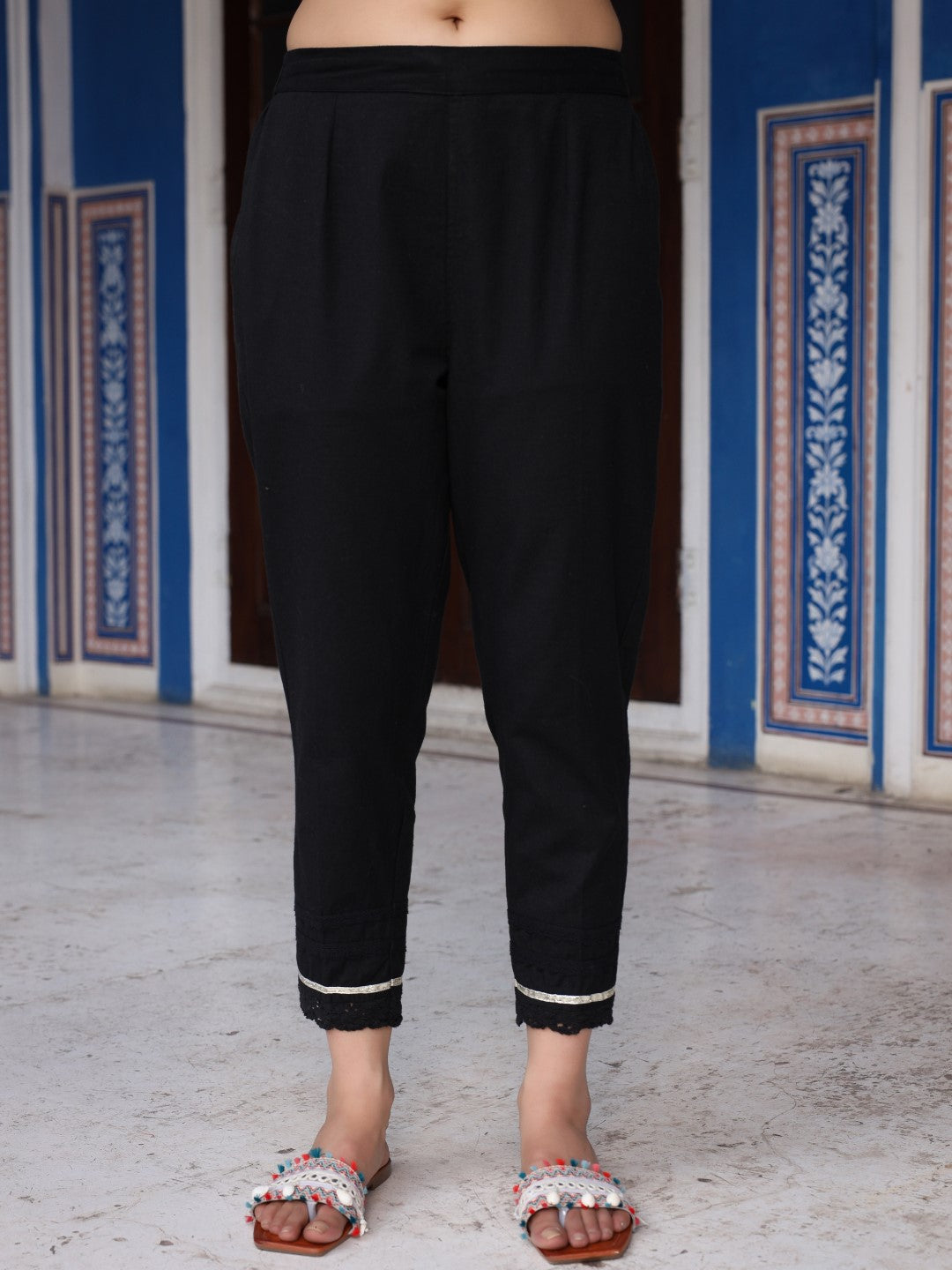 Juniper Black Solid Cotton Women Slim Fit Laced Pants With Single Side Pocket & Drawstring - Distacart