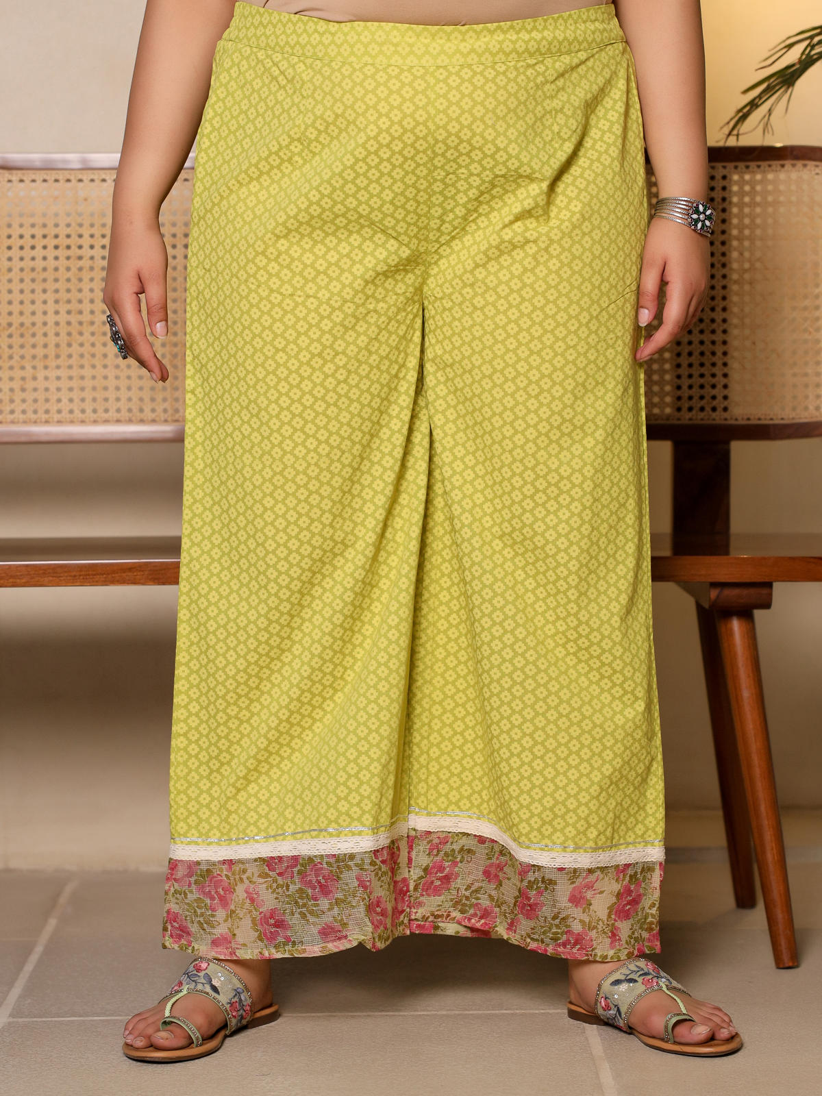 Juniper Women's The Madhubala Lime Green Floral Printed Plus Size Kurta Set - Distacart