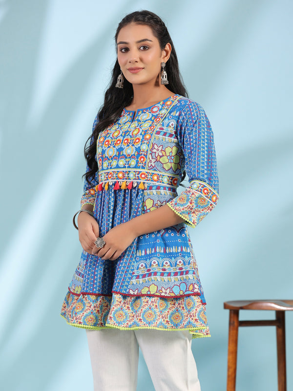 Juniper The Sujani Blue Floral Printed Pure Cotton Tunic With Thread Work - Distacart
