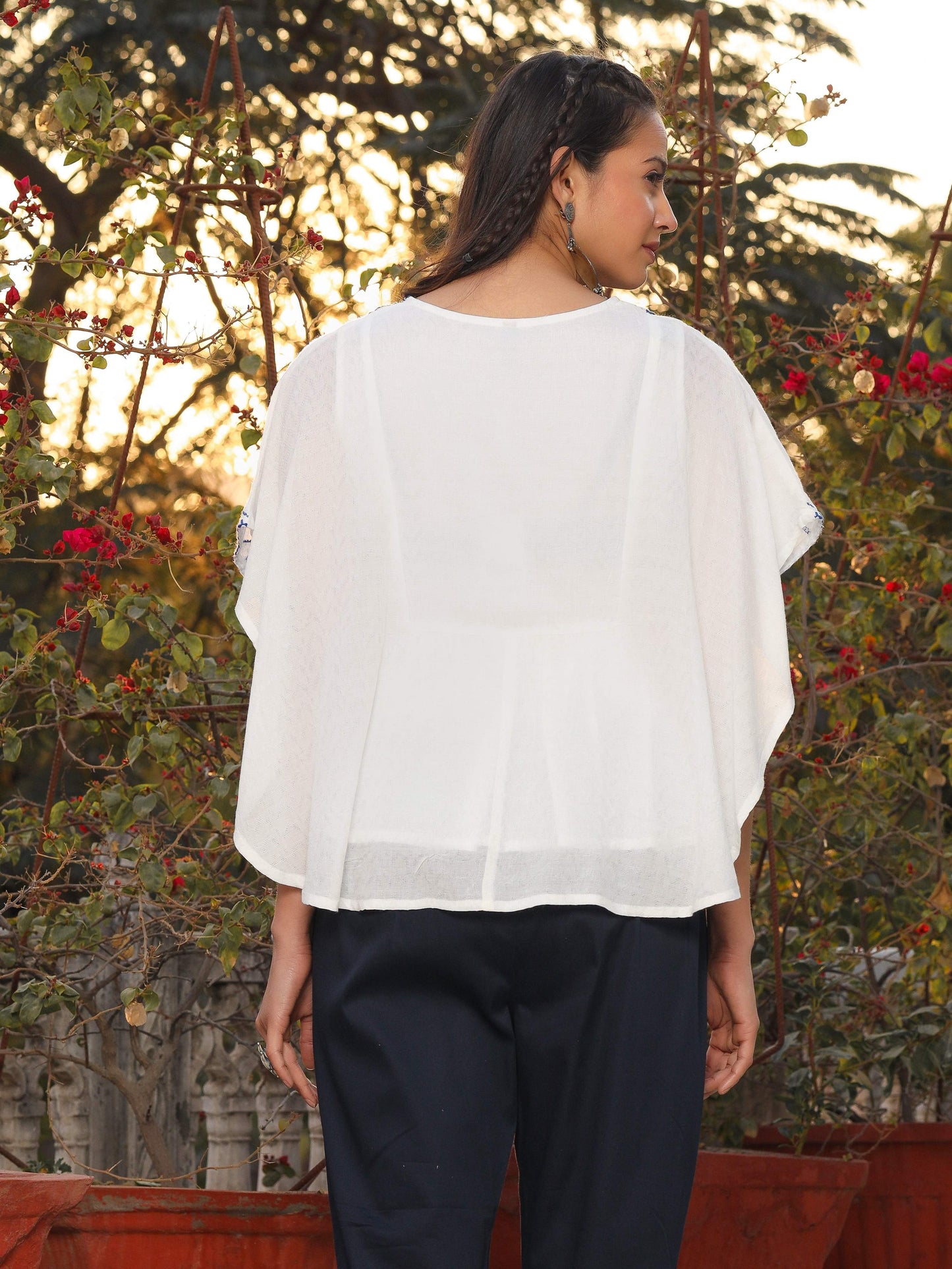 Juniper Women White Viscose Dobby Embroidered Tunic - Distacart