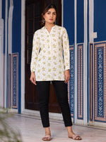 Thumbnail for Juniper Women's Pista Green Floral Printed Tunic in Rayon - Distacart