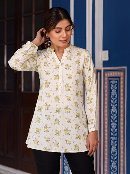 Juniper Women's Pista Green Floral Printed Tunic in Rayon - Distacart