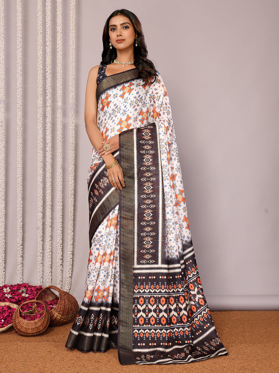 Janasya White & Black Chanderi Silk Ikkat Printed Saree