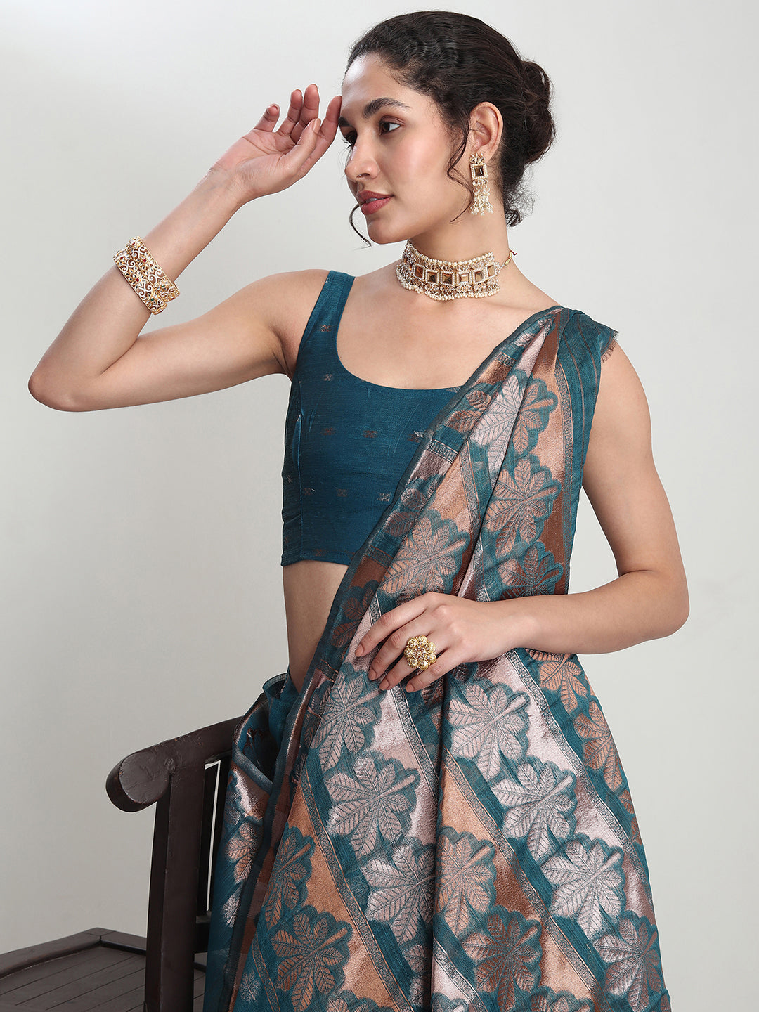 Janasya Teal Blue Linen Blend Floral Jacquard Saree