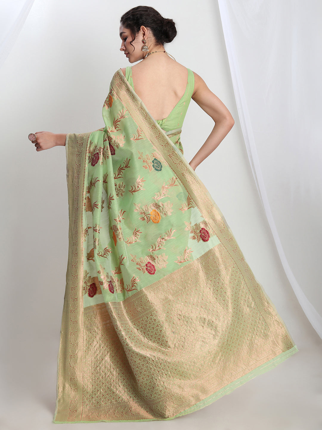 Janasya Light Green Linen Blend Floral Jacquard Saree