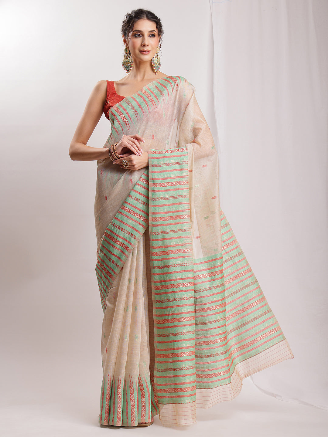 Janasya Beige Silk Blend Ikkat Jacquard Saree