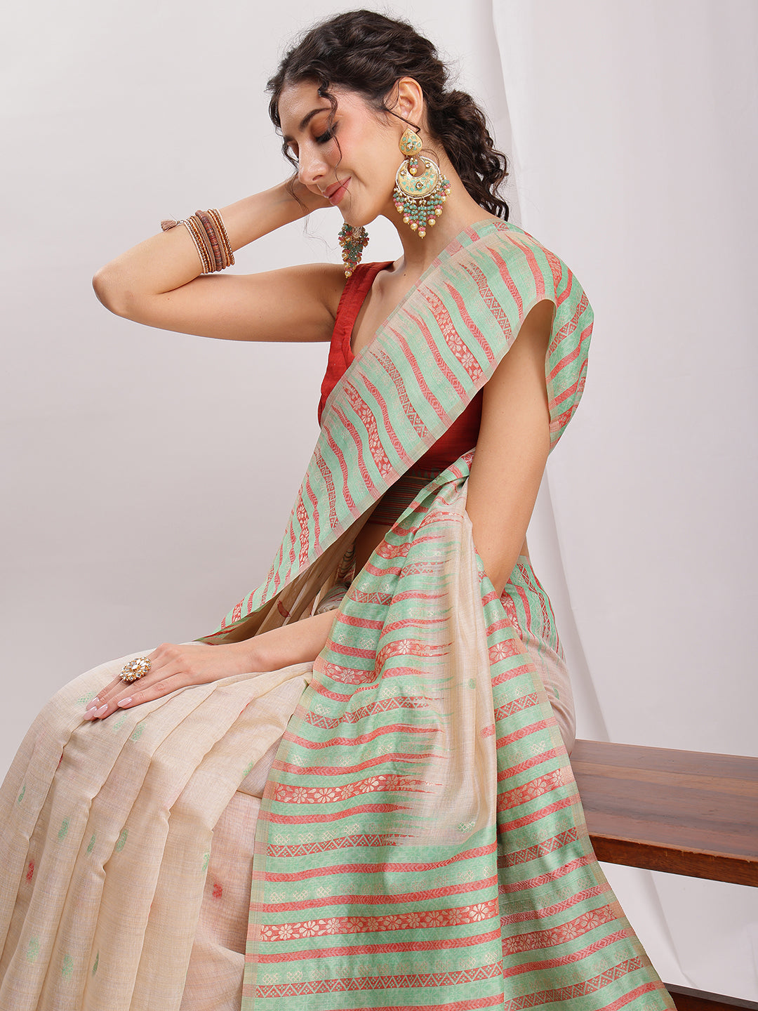 Janasya Beige Silk Blend Ikkat Jacquard Saree