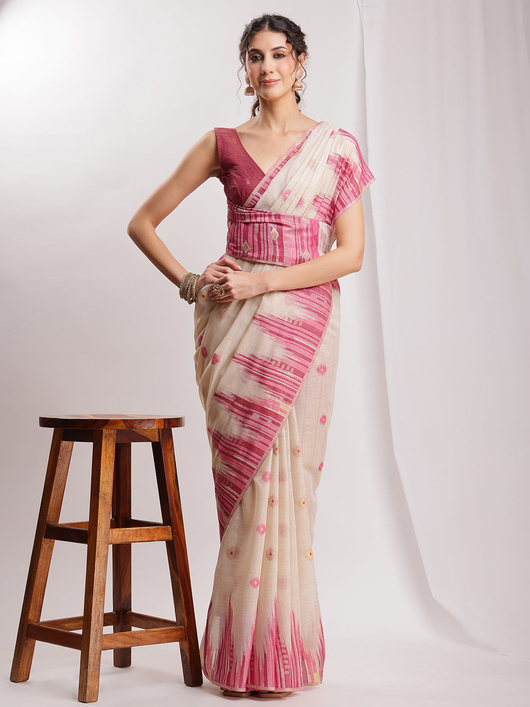 Janasya Beige Silk Blend Ikkat Jacquard Saree