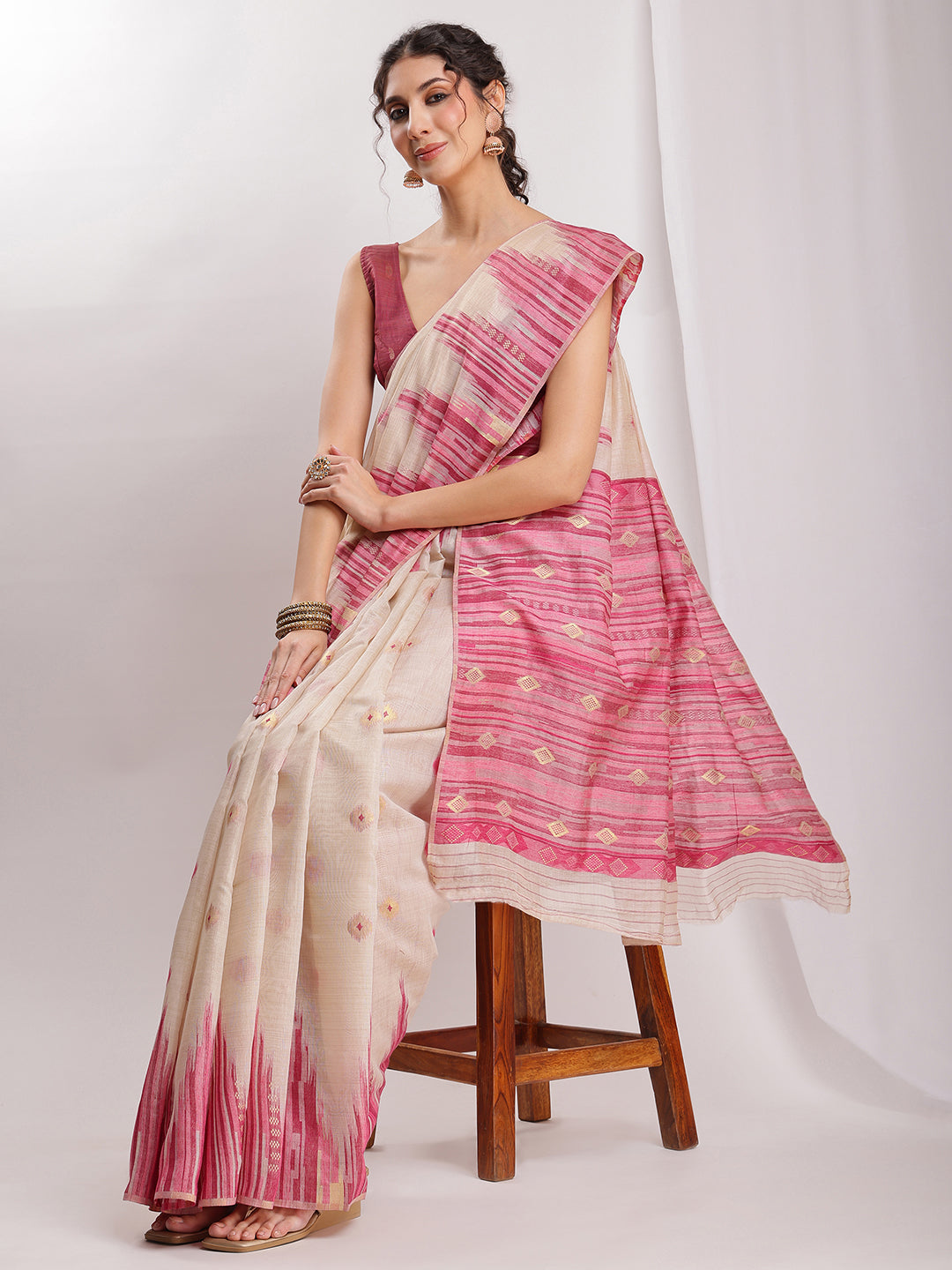 Janasya Beige Silk Blend Ikkat Jacquard Saree