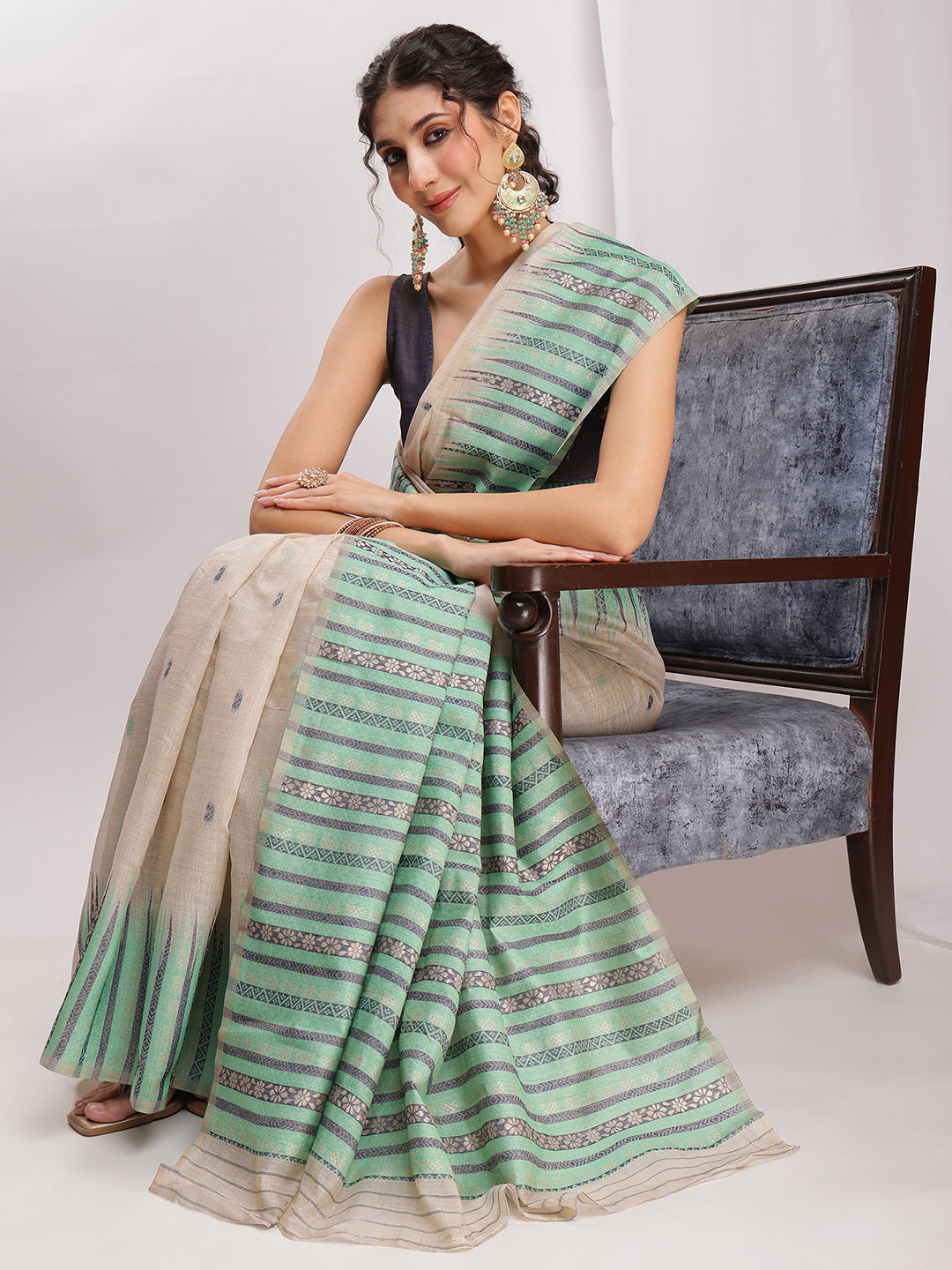 Janasya Beige Silk Blend Ikkat Jacquard Saree