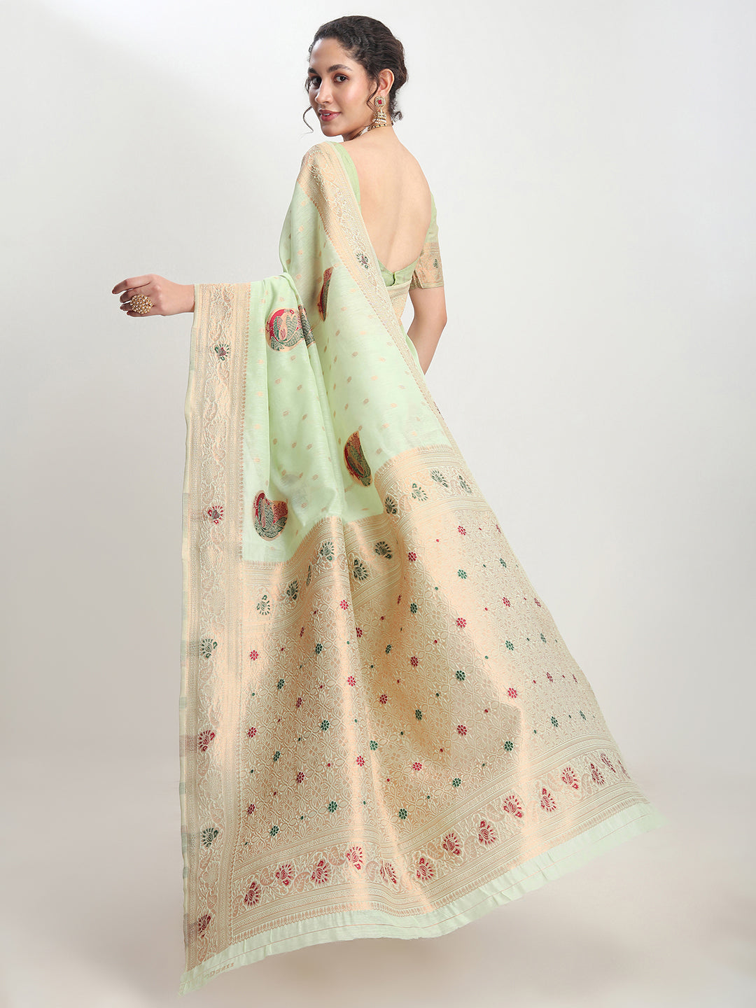 Janasya Light Green Linen Blend Kalamkari Jacquard Saree