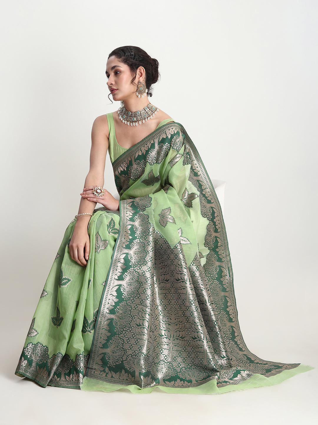 Janasya Light Green Linen Blend Floral Jacquard Saree