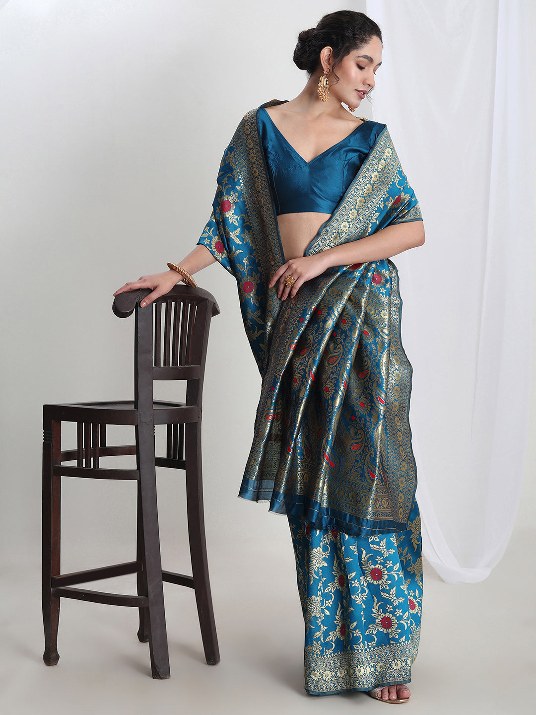 Janasya Blue Silk Blend Floral Jacquard Saree