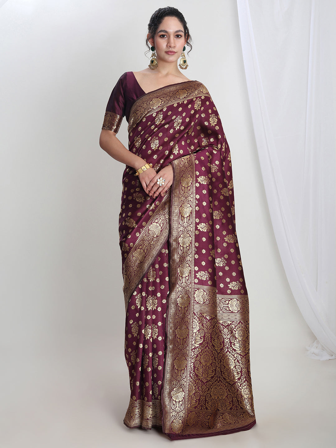 Janasya Purple Silk Blend Floral Jacquard Saree
