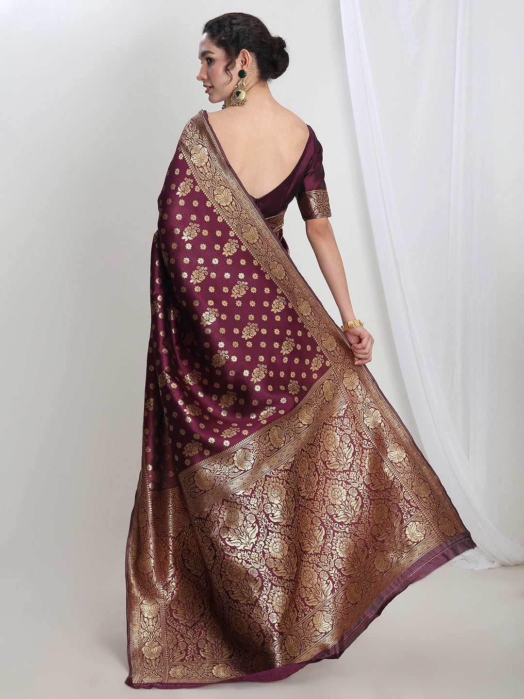 Janasya Purple Silk Blend Floral Jacquard Saree