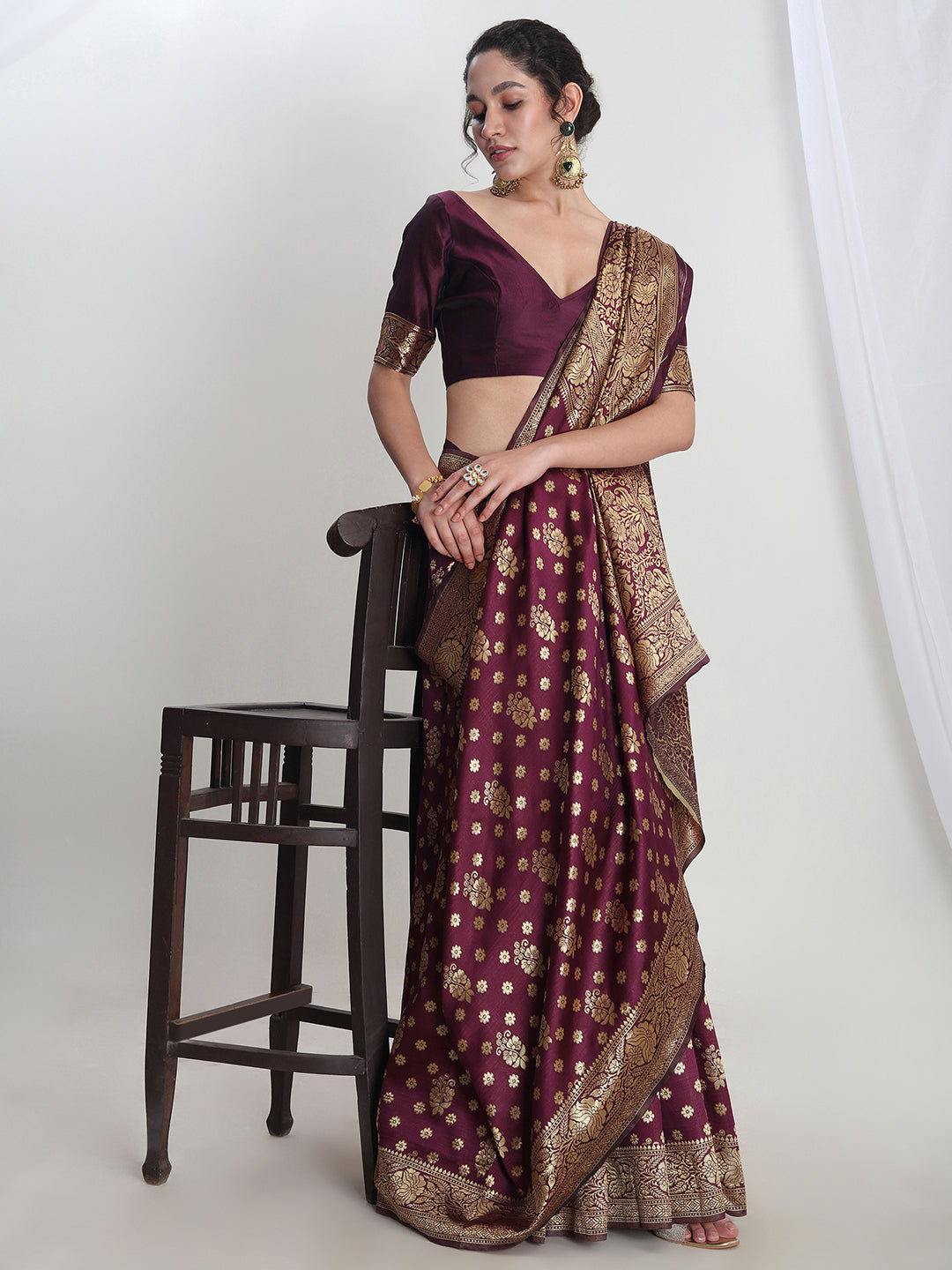 Janasya Purple Silk Blend Floral Jacquard Saree