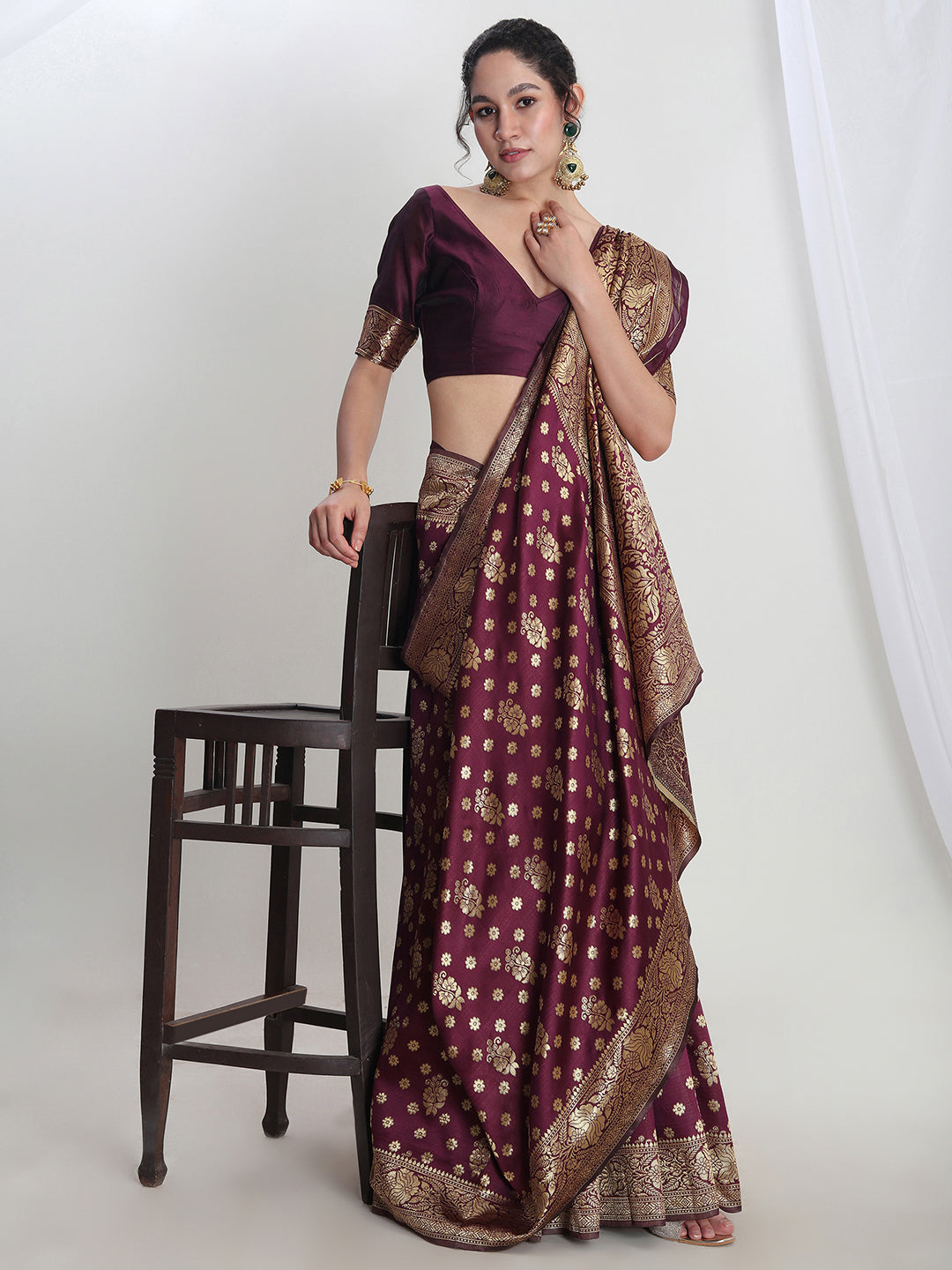 Janasya Purple Silk Blend Floral Jacquard Saree
